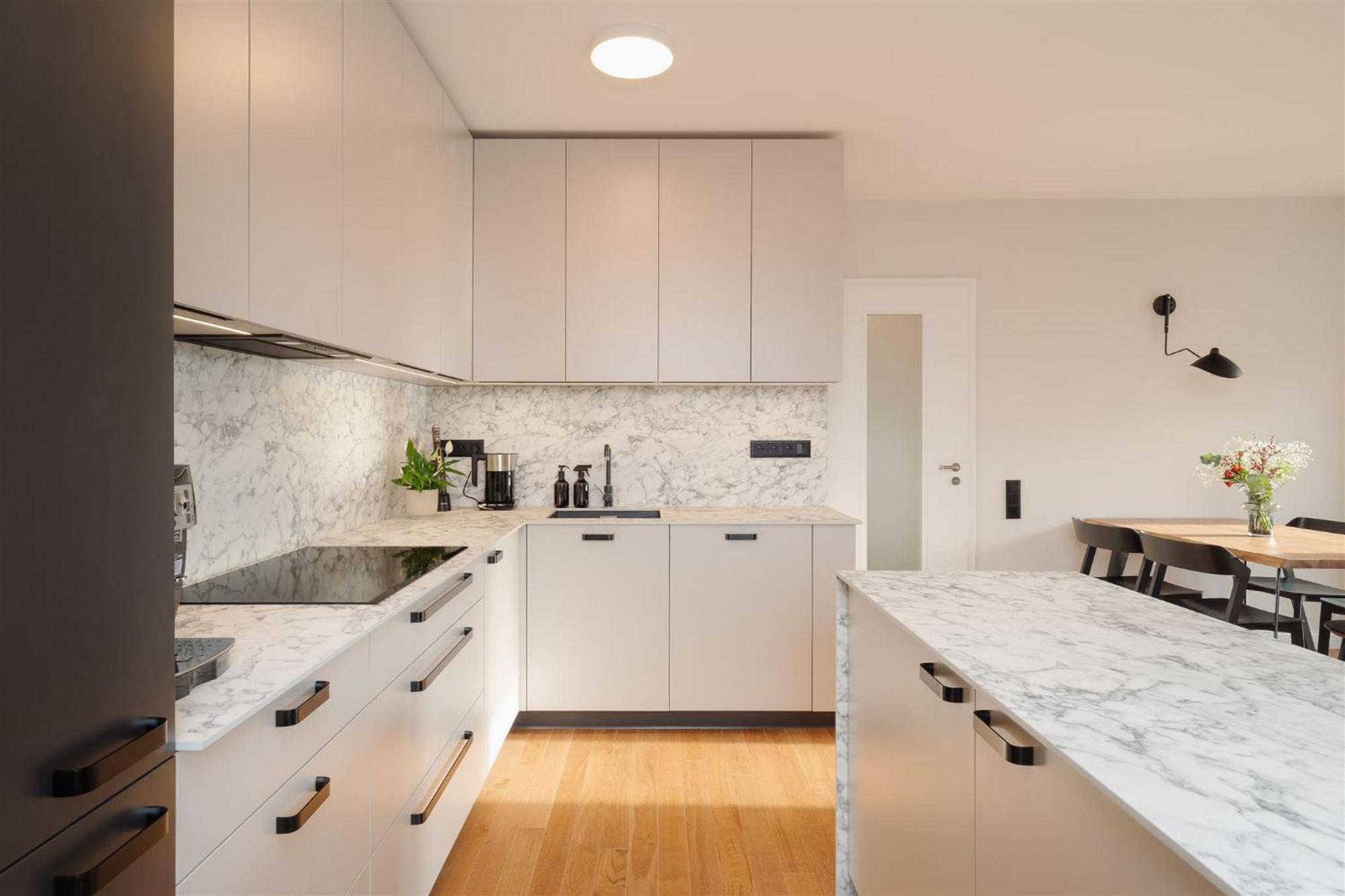 Luxury Sunny Home - Garage Parking, Metro, Balcony, Ps5 With Games Prague Luaran gambar