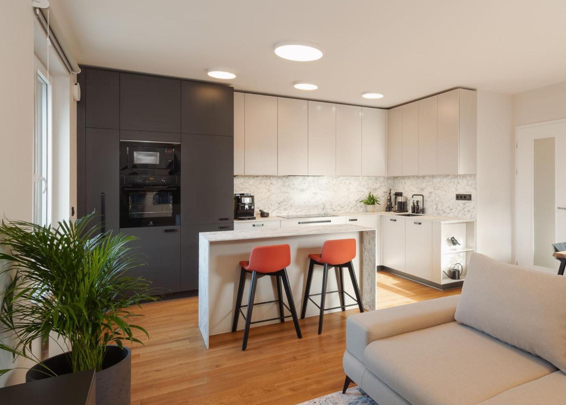 Luxury Sunny Home - Garage Parking, Metro, Balcony, Ps5 With Games Prague Luaran gambar
